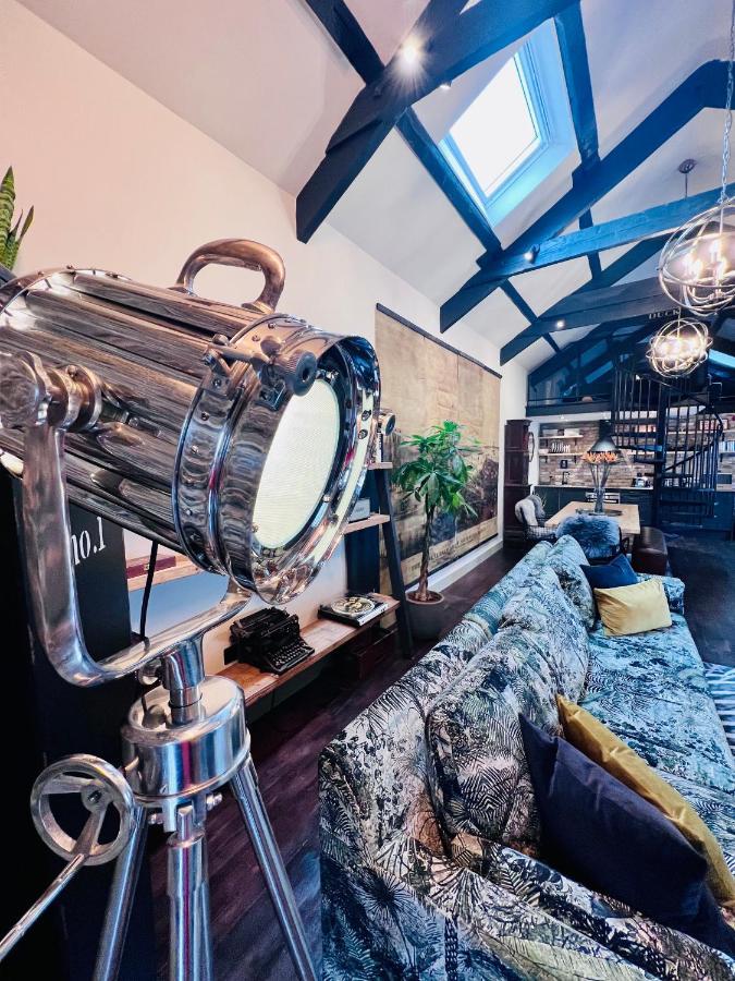 Loft 11 Stunning Luxury Nyc Loft Style Interior Designed 2Bd Apartment Excellent City Centre Location Mezzanine Cinema Room Designer Furniture Amazing Space Дуглас Екстер'єр фото