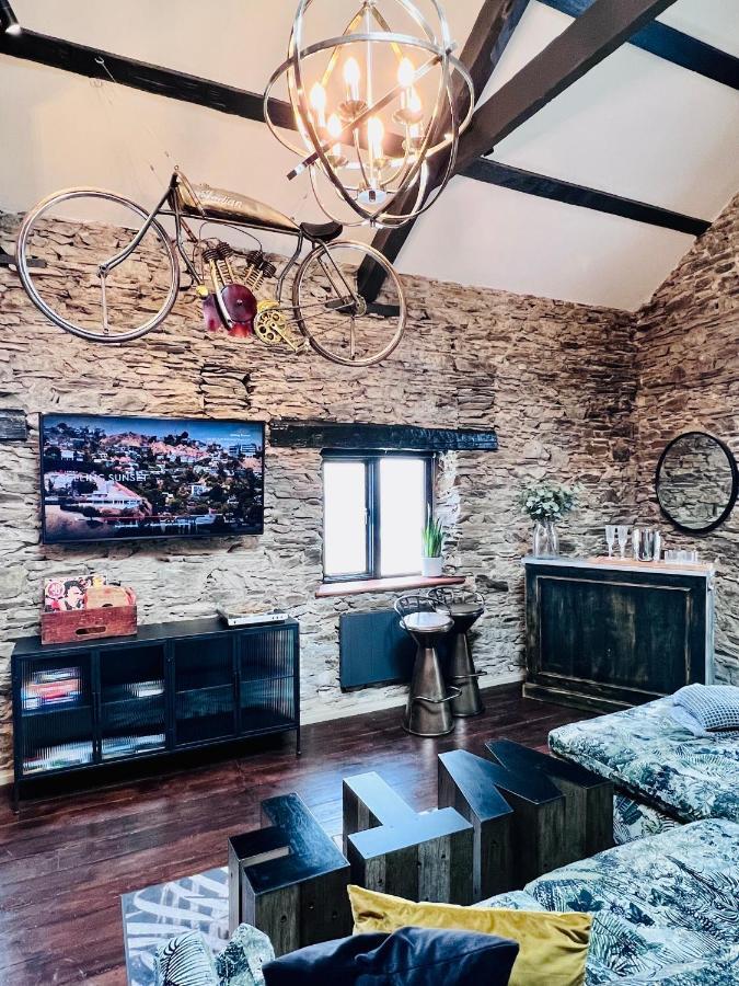 Loft 11 Stunning Luxury Nyc Loft Style Interior Designed 2Bd Apartment Excellent City Centre Location Mezzanine Cinema Room Designer Furniture Amazing Space Дуглас Екстер'єр фото
