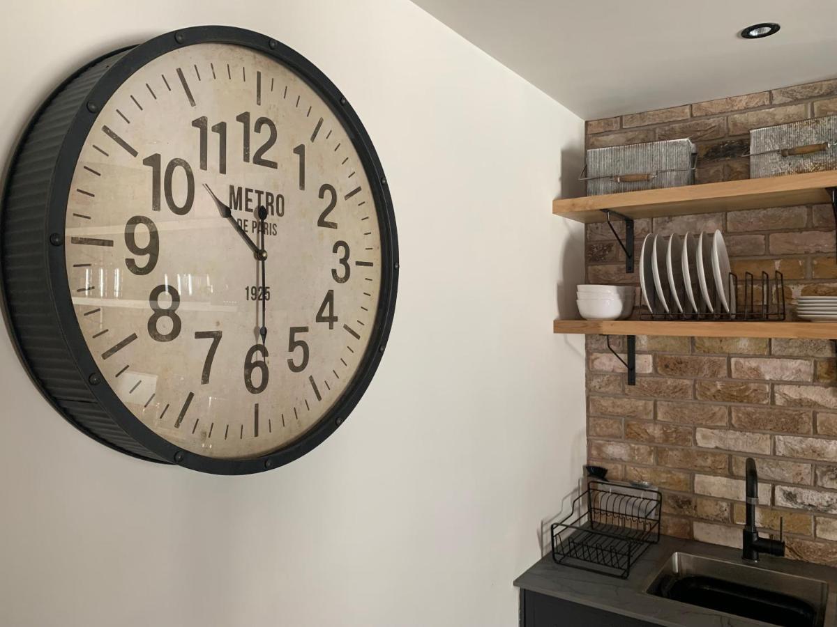 Loft 11 Stunning Luxury Nyc Loft Style Interior Designed 2Bd Apartment Excellent City Centre Location Mezzanine Cinema Room Designer Furniture Amazing Space Дуглас Екстер'єр фото