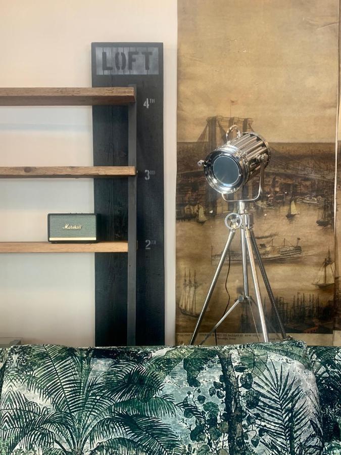 Loft 11 Stunning Luxury Nyc Loft Style Interior Designed 2Bd Apartment Excellent City Centre Location Mezzanine Cinema Room Designer Furniture Amazing Space Дуглас Екстер'єр фото